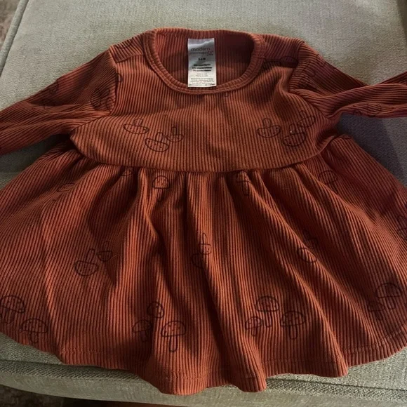 Modern Moments children’s longsleeve dress with mushrooms - Picture 1 of 3